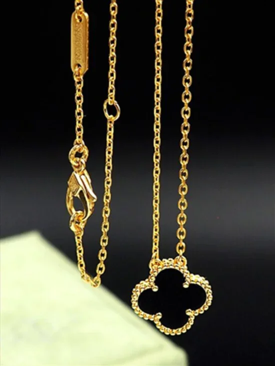 Van Cleef & Arpels Black Necklace - Picture 2 of 2